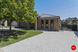 48 Soldatos Drive, Golden Square