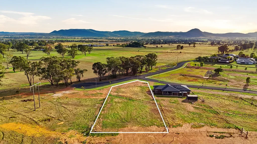Mudgee  Build Your Dream with Space, Views and Convenience