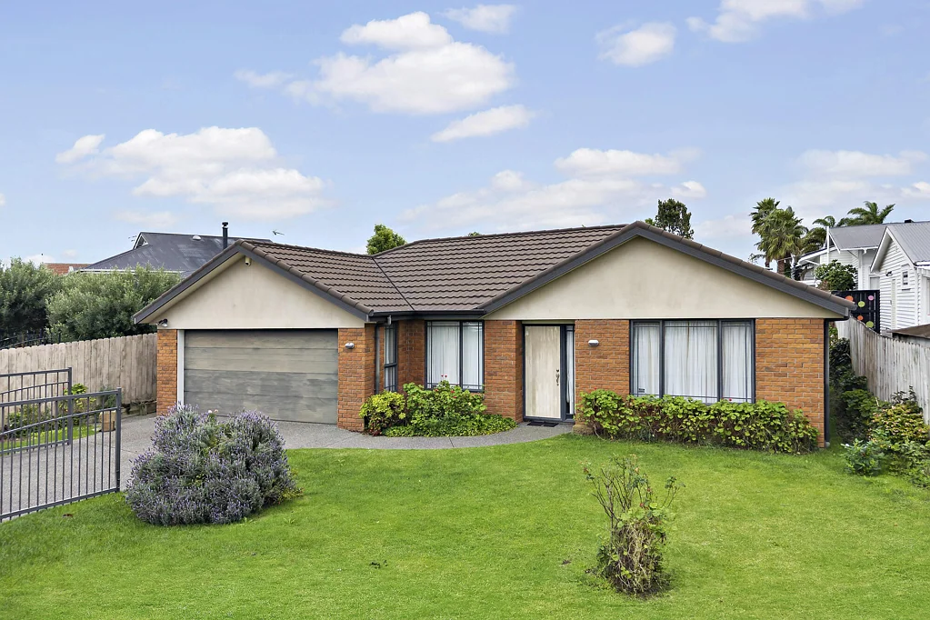 Onehunga 4Habitaciones Brick & Tile - Single Level