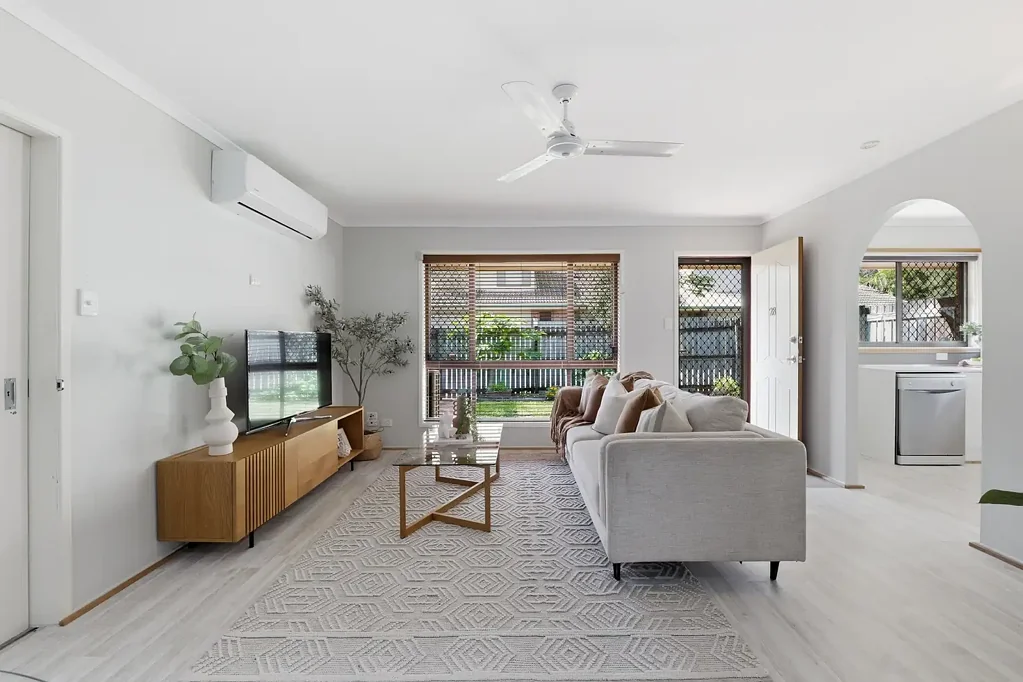 Ferny Hills 2Moenga Rare Opportunity for Perfect Villa Living in the Hills