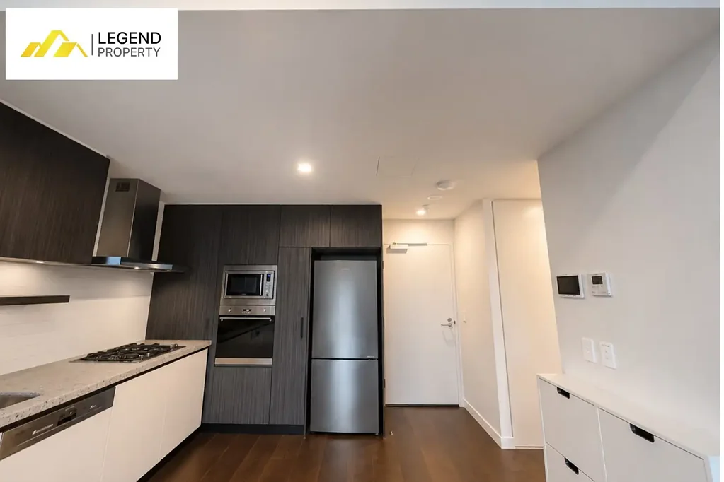 Fully Furnished One Bedroom Apartment in the Heart of Glebe