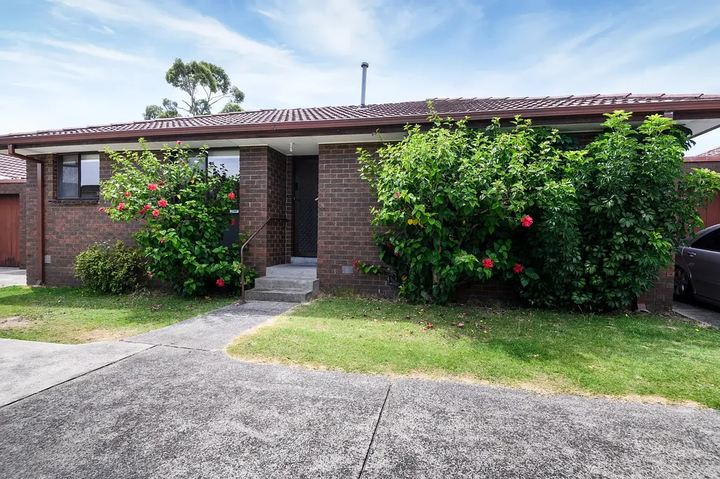 2 Bedroom Cosy Unit!
