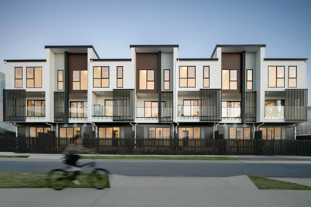 Hobsonville 3ห้องนอน Stylish, Spacious & Affordable — Just Steps fr...