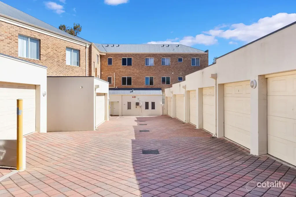 8/93 Grand Boulevard, Joondalup, WA 6027