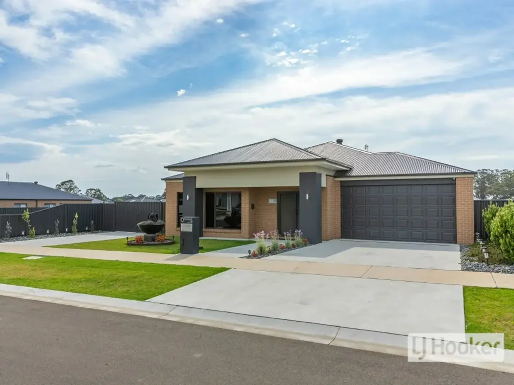 10 Ilfracombe Way, Paynesville, VIC 3880