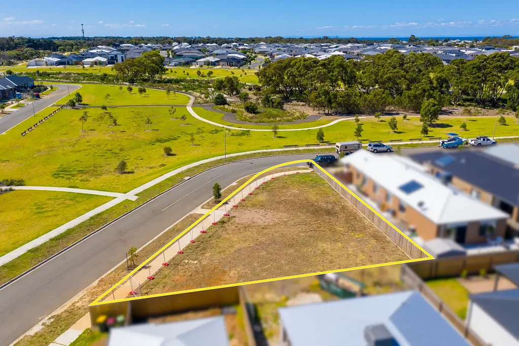 St Leonards Unique Corner Block Overlooking Parklands