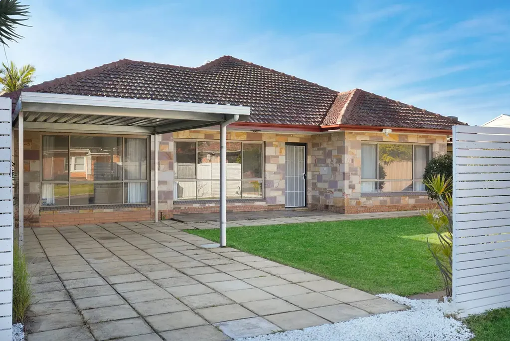 A Spacious Family Home with Multiple Living Zones, Outdoor Entertaining & Classic Street Appeal