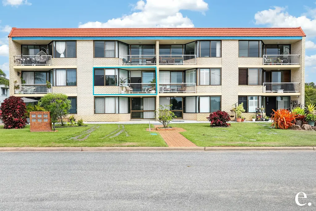 Lammermoor 2ห้องนอน Ocean Views Across from Lammermoor Beach - Coastal Living at Its Best