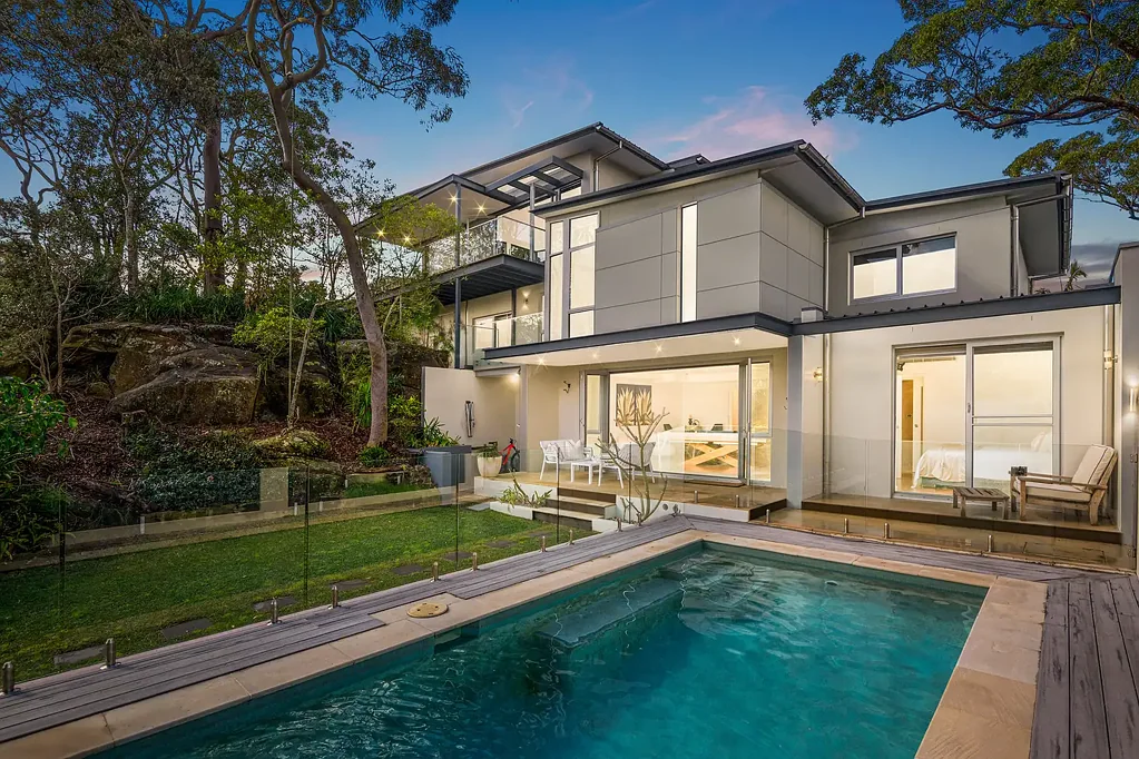 Seaforth 5 Bedroom Private family entertainer on 1,148sqm block