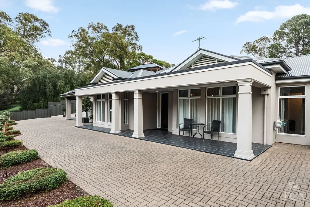 Athelstone 4房  A Private Foothills Estate of Scale, Serenity and Exceptional Family Living