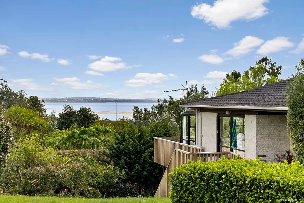 Waterview 3房  Yes, there is a Water View!