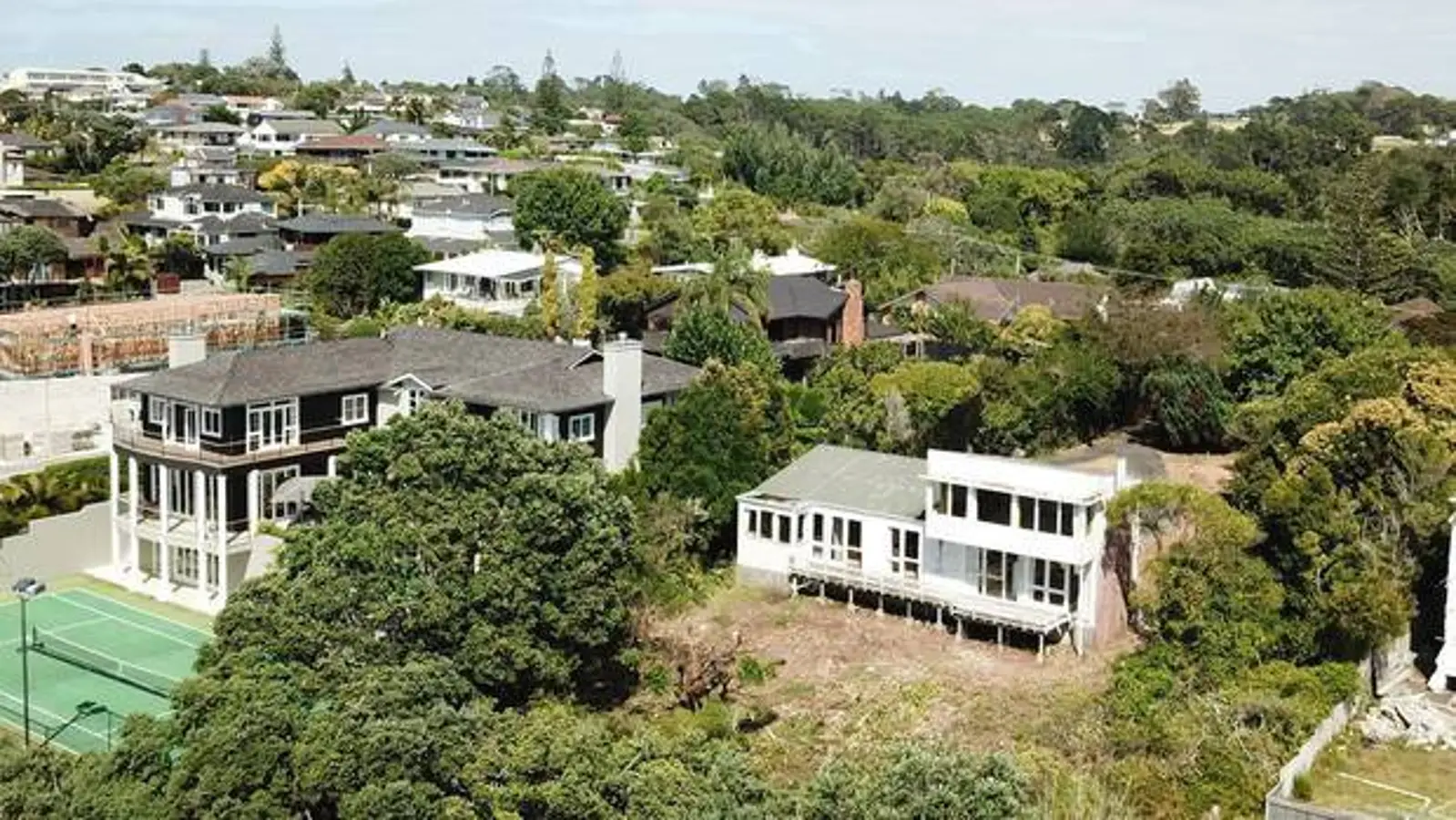 奥克兰好区“烂房”卖出500万高价，亮点竟然是这个……