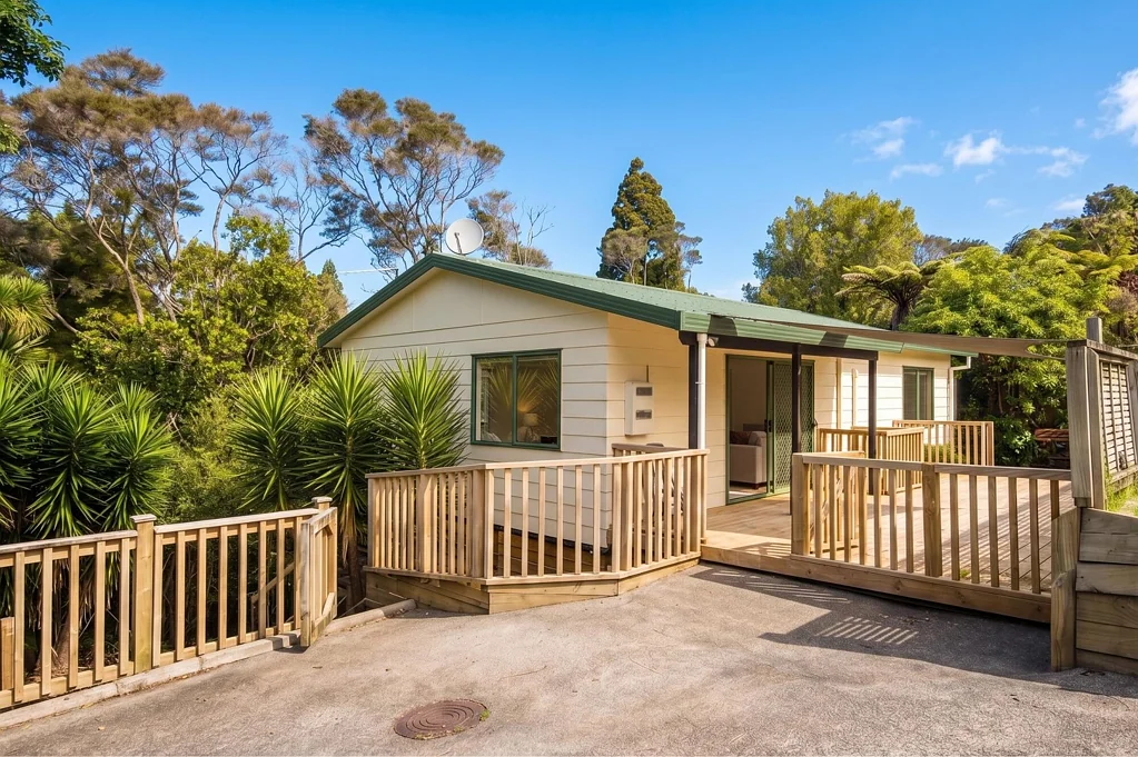 New Lynn 2બેડરૂમ Stand Alone, at this price. Yes, Really!