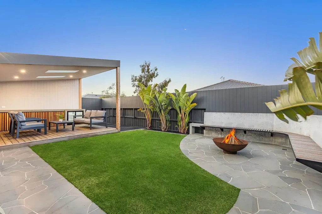 32 Valrose Road, Charlemont, VIC 3217