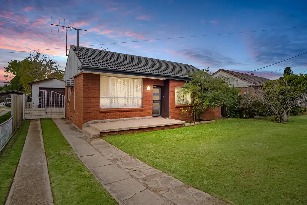 5 Croker Cres, Colyton, NSW 2760