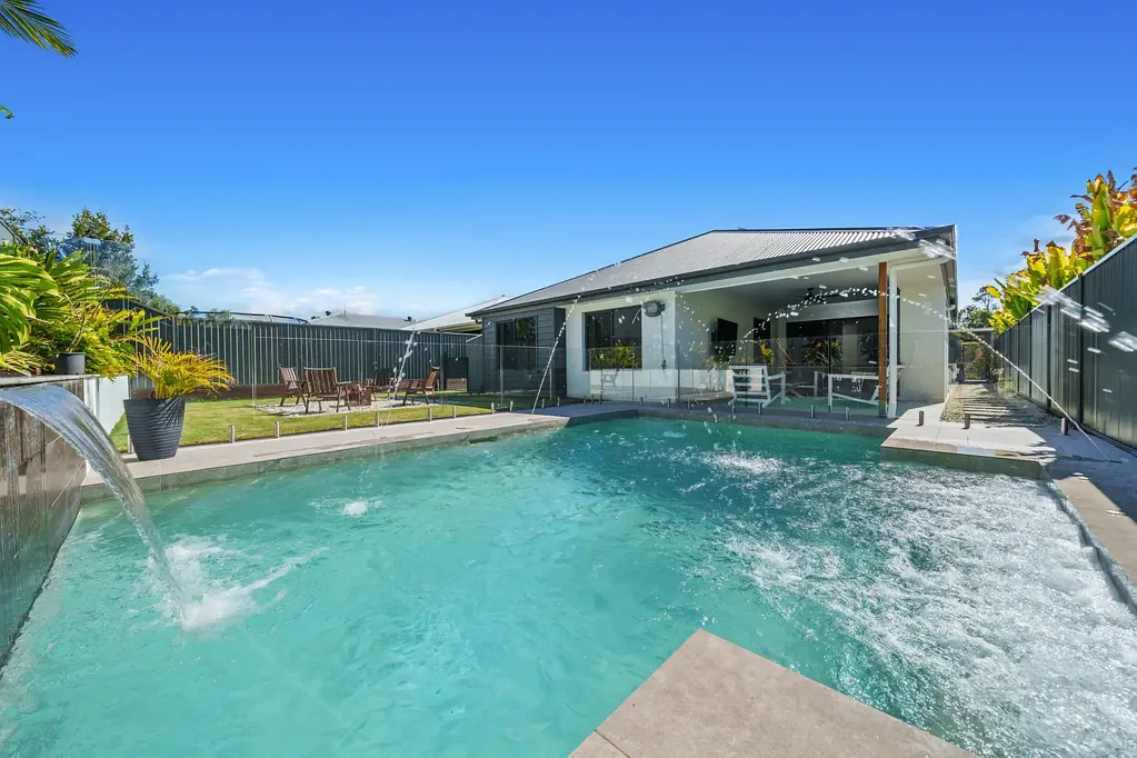 5 Green Court, Maudsland, QLD 4210