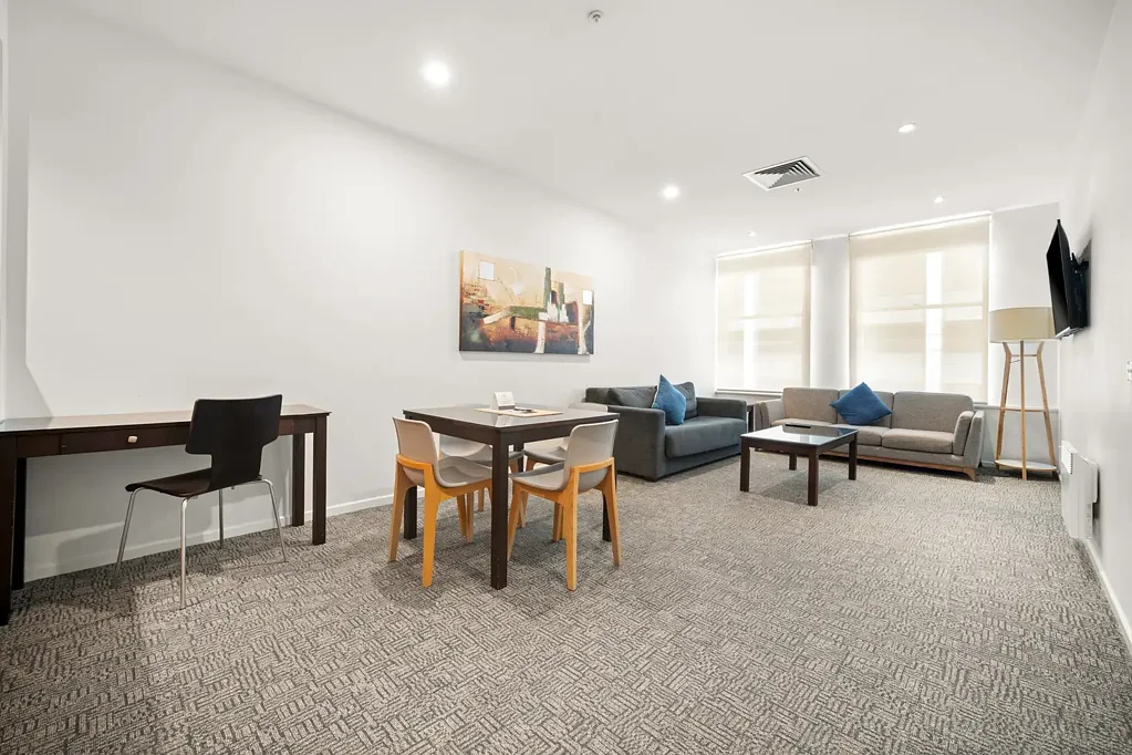 Melbourne 2Zimmer Gem in CBD, Real Blue Chips!!!