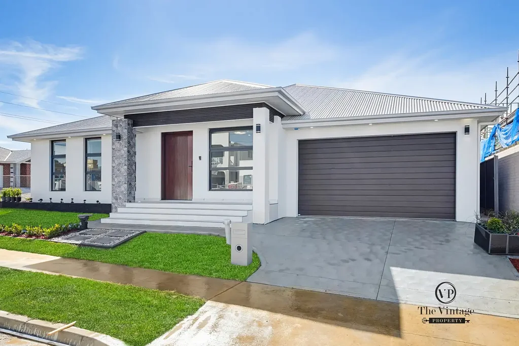 Brand New Custom Build home For Lease !