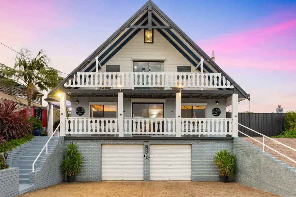 Warnbro 5 Bedroom Why: Because this truly remarkable residence provides a pristine coastal setting for the ultimate in resort like living