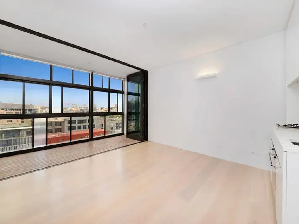 Sleek, city fringe condo in sought-after 'Central Park' precinct
