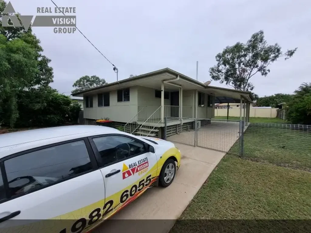 Blackwater 3ਬੈੱਡਰੂਮ Tidy 3 bedroom home with under cover entertainment & storage.