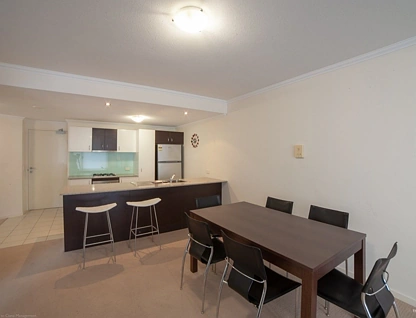 ID:21139962/95 Clarence Road, Indooroopilly, Brisbane Western Region, 2 phòng ngủ, 2 phòng tắm, Unit