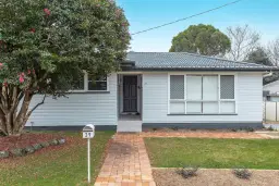 29 McNamara Street, Centenary Heights