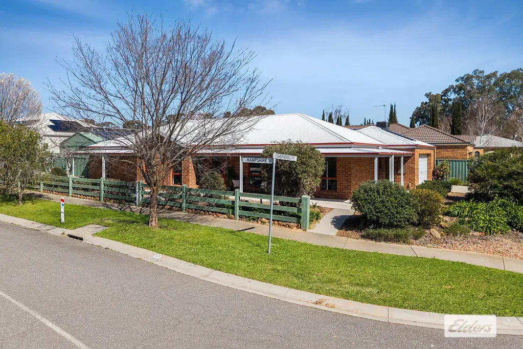 Strathfieldsaye 4Kwarto Thoughtfully Designed for Comfort and Life's Stages - In a Beautiful Community Setting