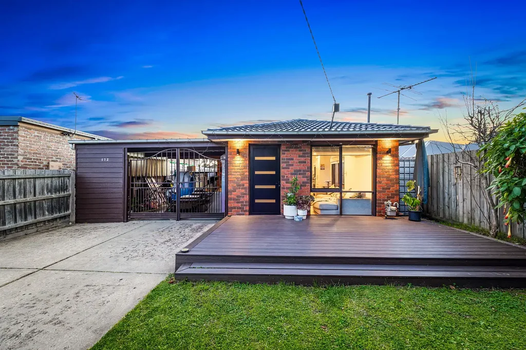 172 Ninth Avenue South, Rosebud, VIC 3939