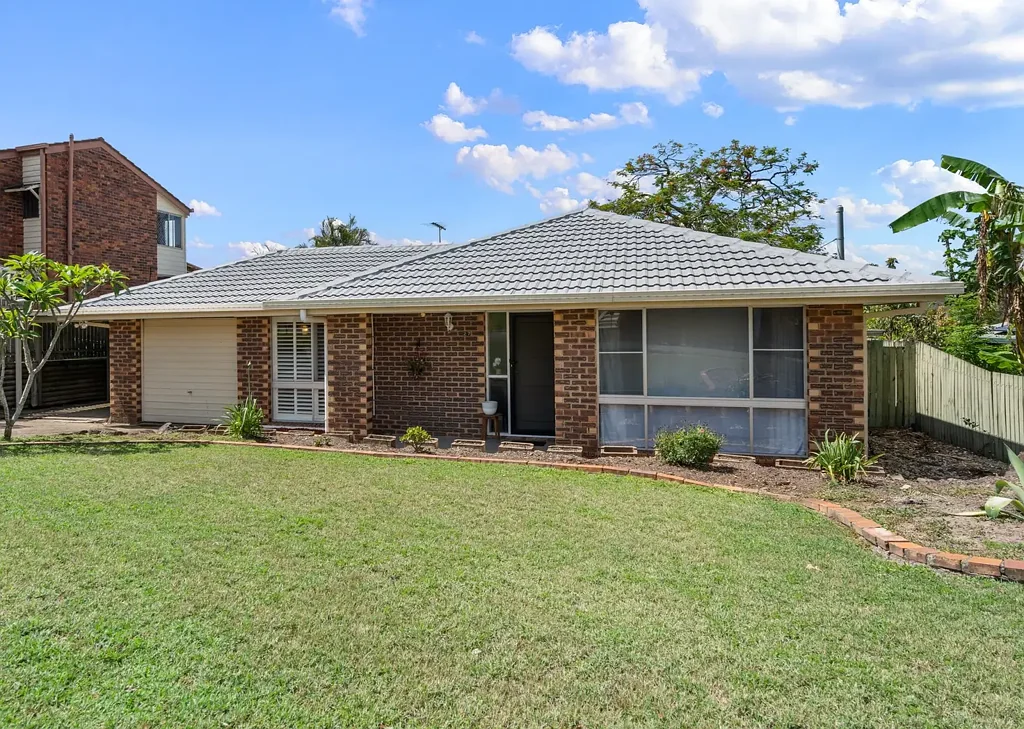 27 Hazelton Street, Riverhills, QLD 4074