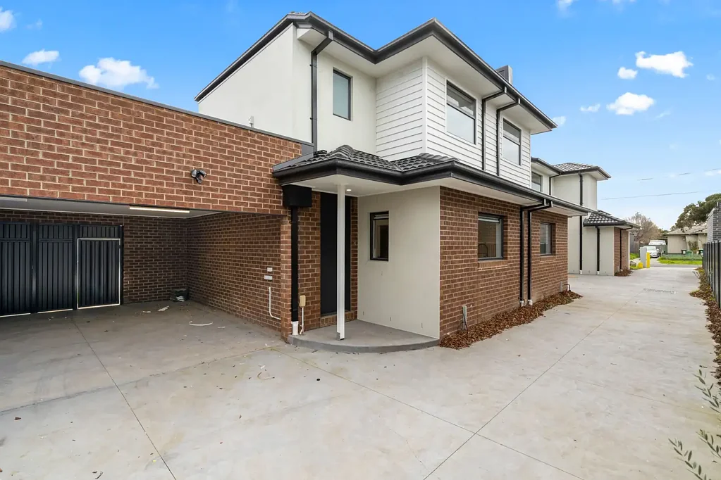 New Townhouse for lease