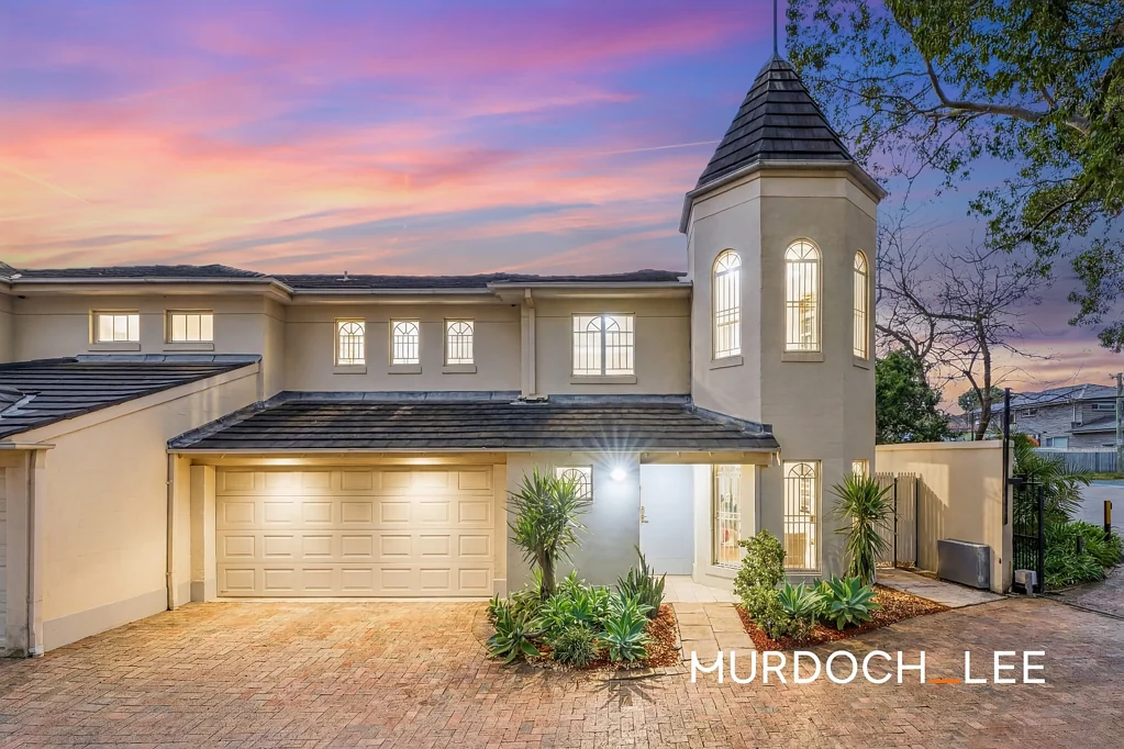 Strathfield South 3ห้องนอน Spacious & Exquisite Townhouse within a Prestigious Inner West Gated Community