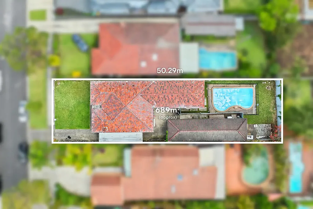 Strathfield 5બેડરૂમ Charming DA approved family home on a desirable 689.2sqm block