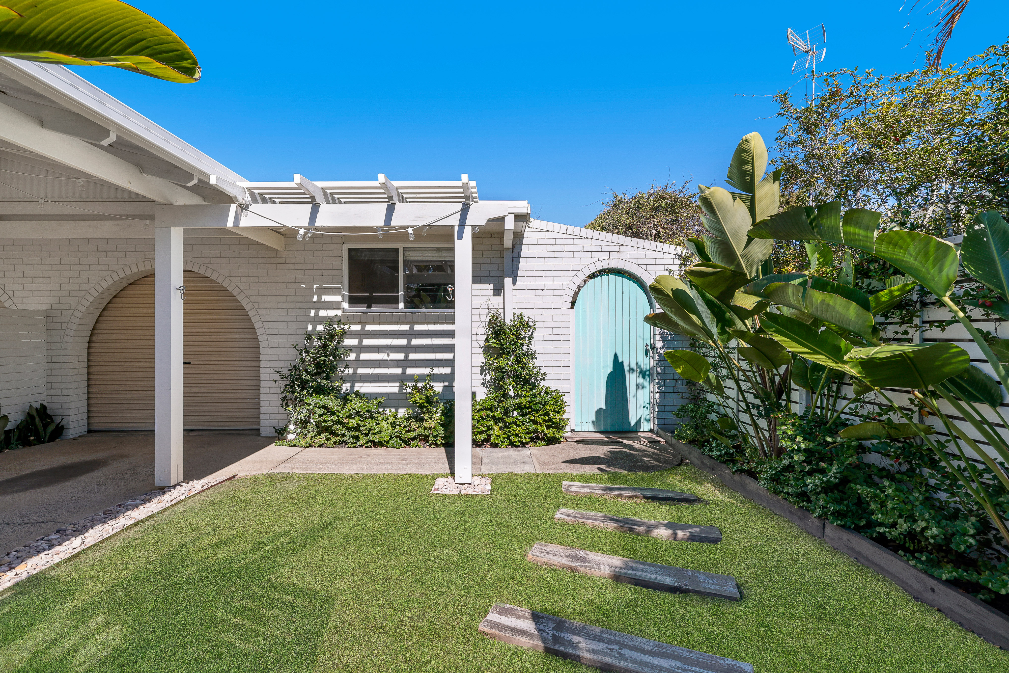 20 DRAKE AV, PARADISE POINT QLD 4216, 0房, 0浴, House