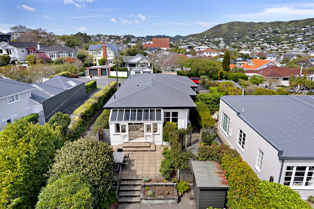 42A Friend Street, Karori, Wellington