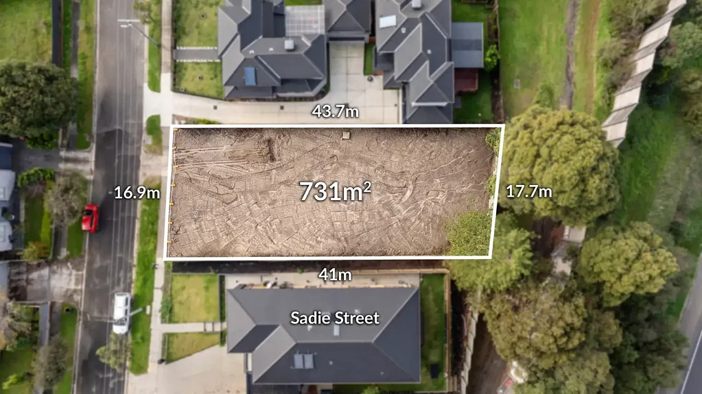 Mount Waverley 拆除完成 图纸盖章 731平米地块 学校区 双联排许可 短距村站 小学 交通便捷 Plans and permits for 2 double story townhouses or your new home site.