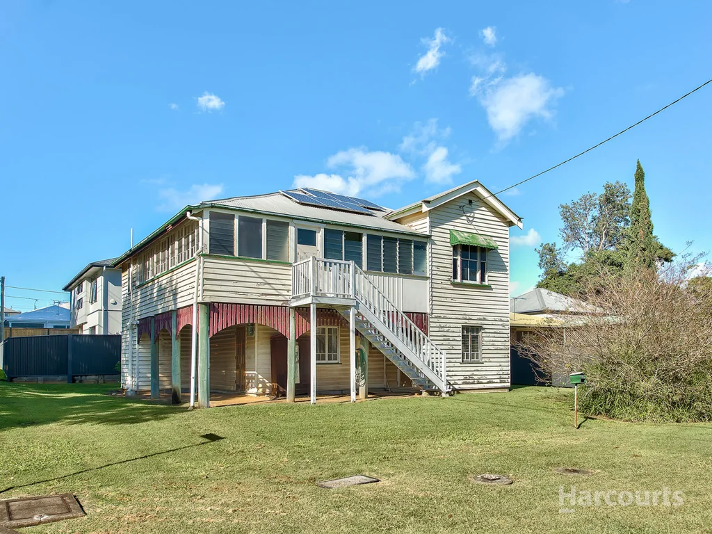 Nudgee 4Kwarto Your Next Great Project Starts Here - Corner Block Opportunity with Dual Living Potential