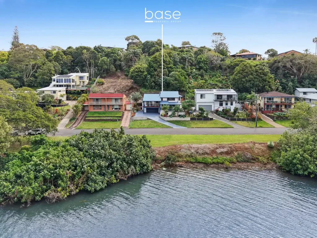 Banora Point 3 Slaapkamer Peaceful River View Family Entertainer