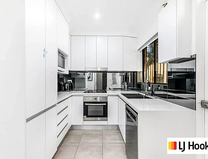 6/262 River Avenue, Carramar, NSW 2163, 2房, 2浴, Townhouse