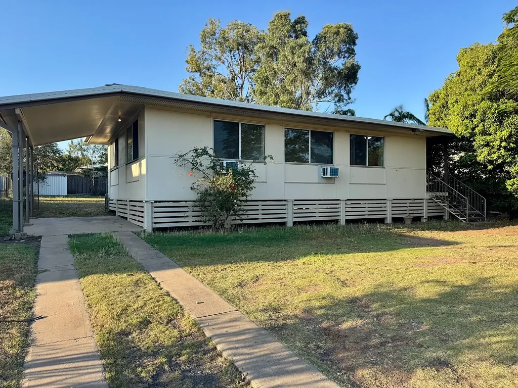 12 LESLIE Drive, Moranbah, QLD 4744