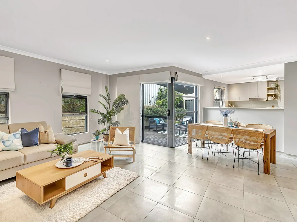 6/6 Nautilus Crescent, Scarborough, WA 6019