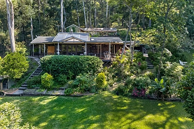 Bowen Mountain 4 Slaapkamer Enchanting acreage hideaway