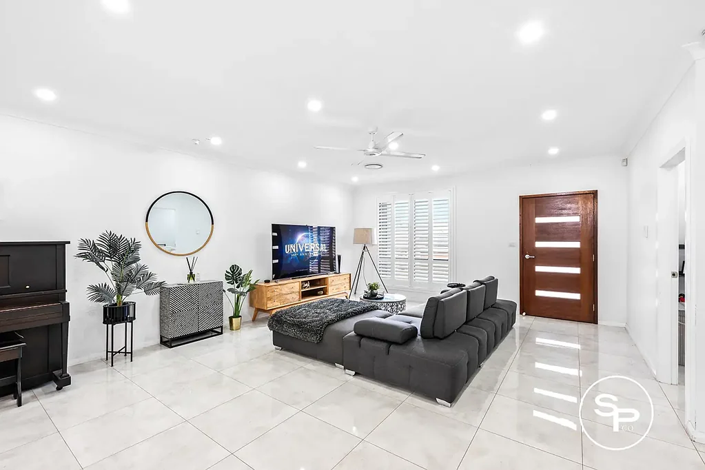 Spacious & Fully Furnished Family Living