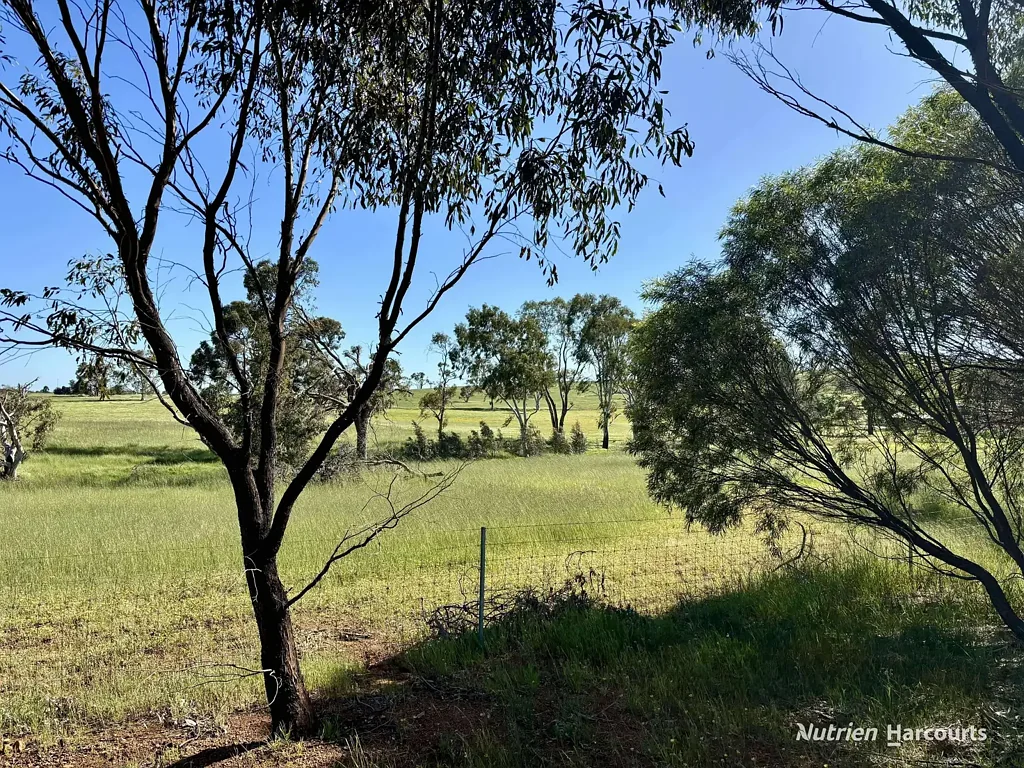 2724 Bindoon-Moora Rd & 140 Byrne St, Wannamal, WA 6505