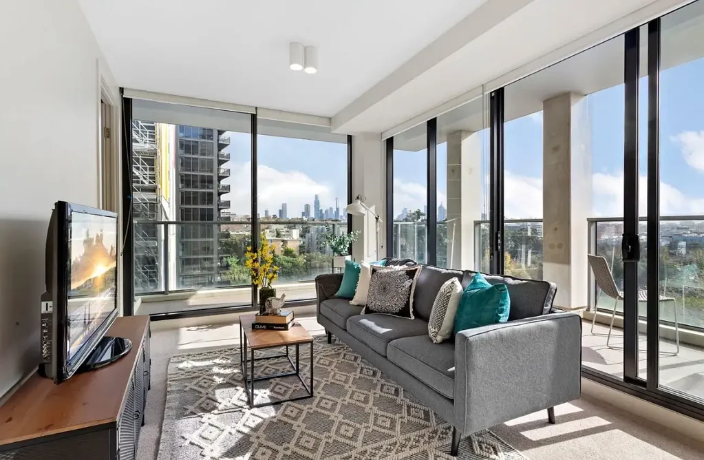 Sophisticated South Yarra Living in an Unbeatable Location