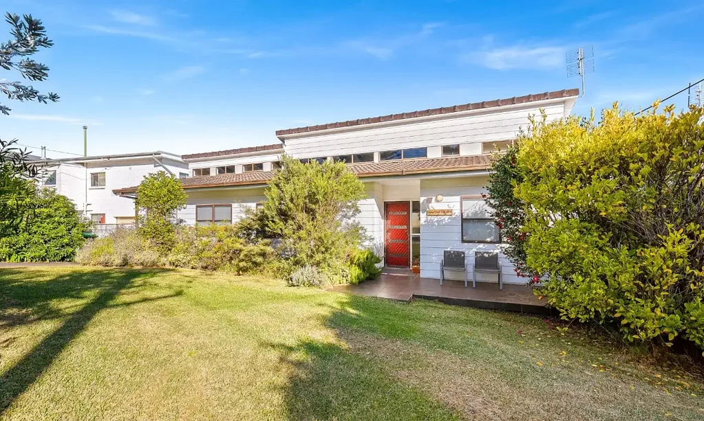 3 Raleigh Crescent, Tuross Head, NSW 2537