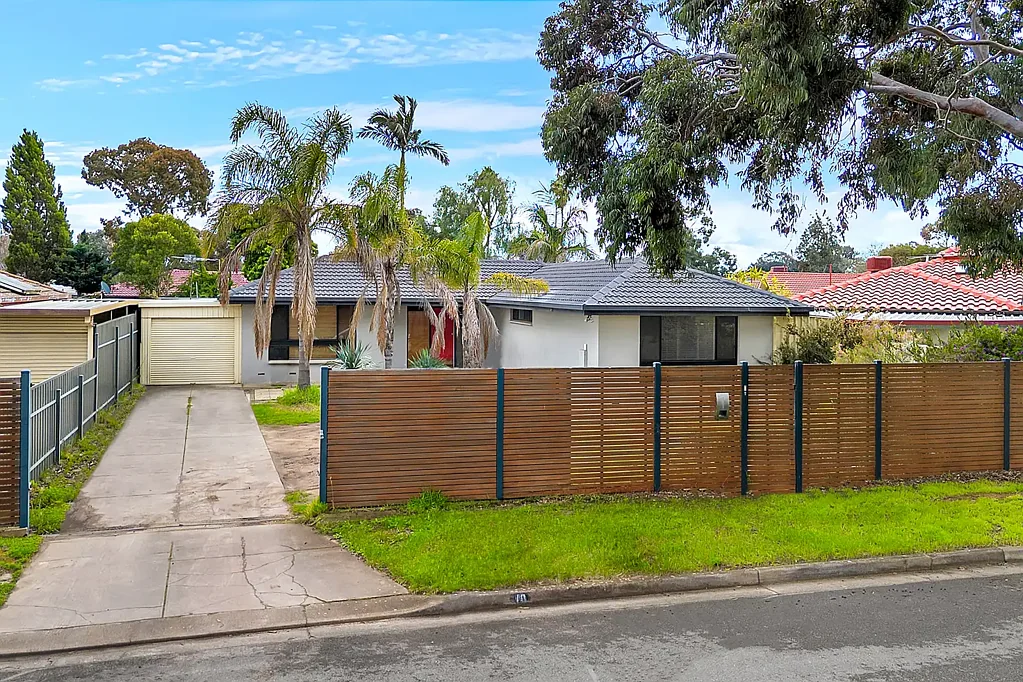 Paralowie 3Moenga The Complete Family Package With Future Development Potential!