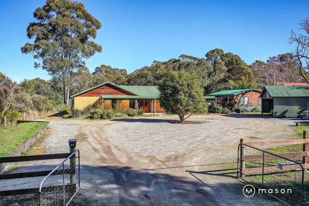 Gledhow 6 Bedroom Country Character & Dual-Living Appeal
