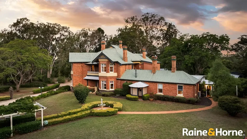 Inverell Your Country Escape Awaits!
