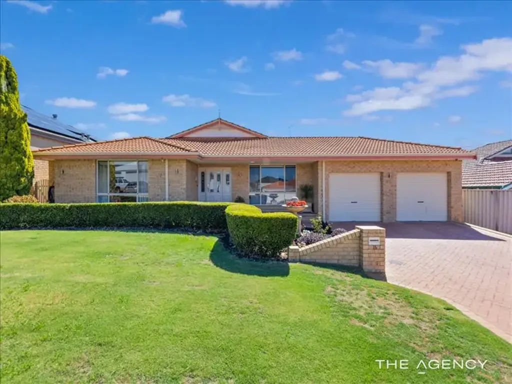 Coogee 4房  Exceptional Design and Impeccable Craftsmanship in a Premier Coastal Setting!!!